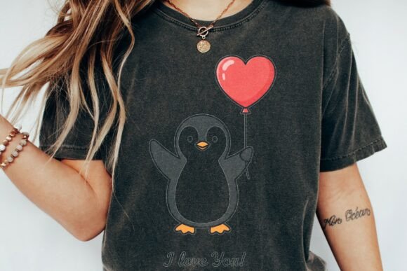 Download Cute Penguin Love Valentines T-shirt Png - Love Collection